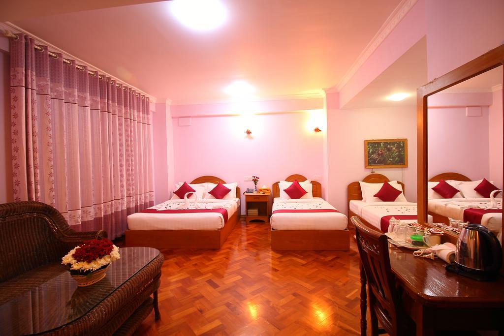 Hotel United Mandalay Bagian luar foto