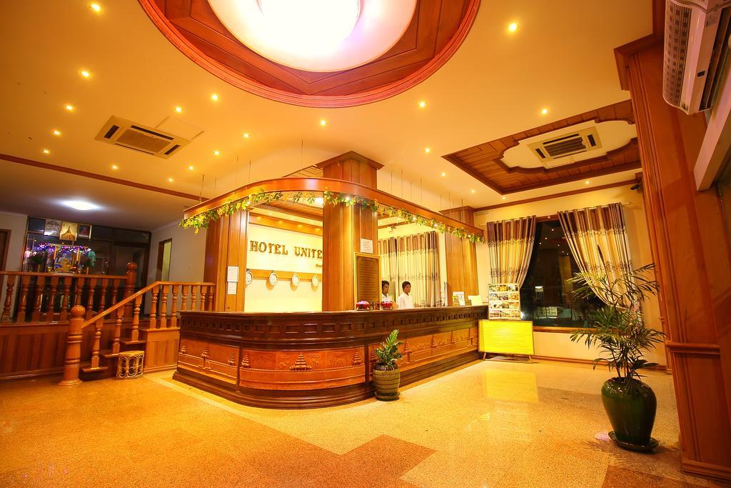 Hotel United Mandalay Bagian luar foto