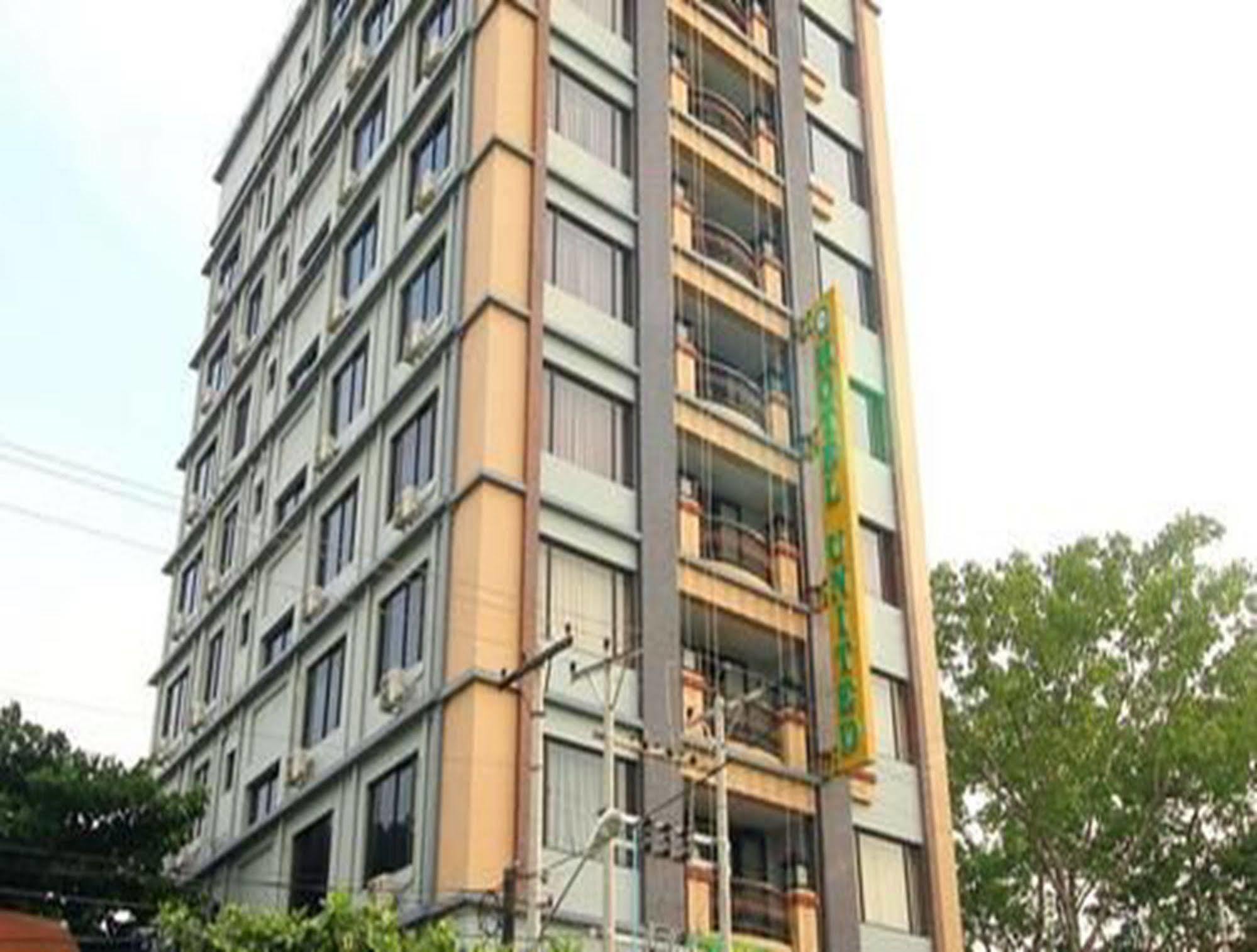 Hotel United Mandalay Bagian luar foto