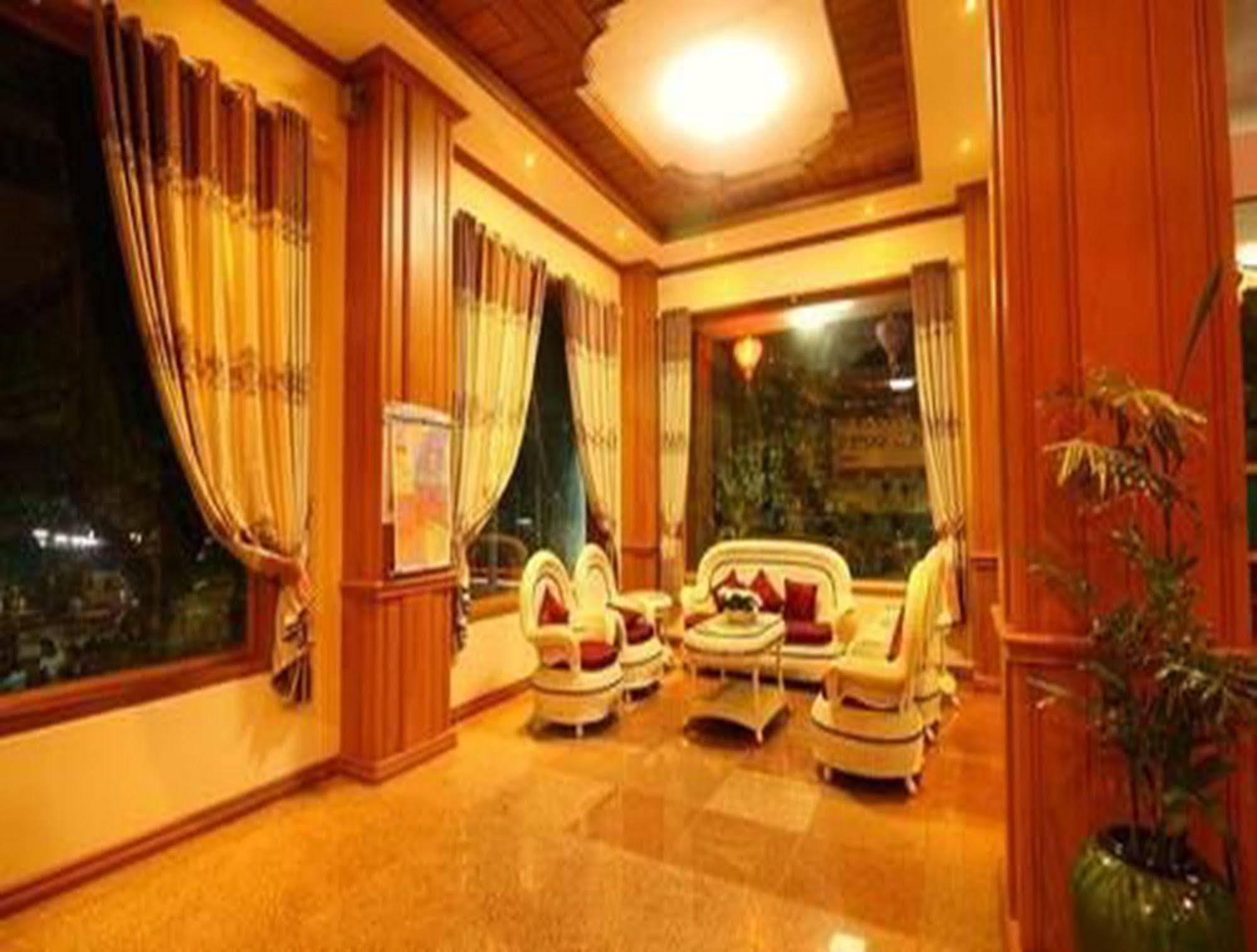Hotel United Mandalay Bagian luar foto