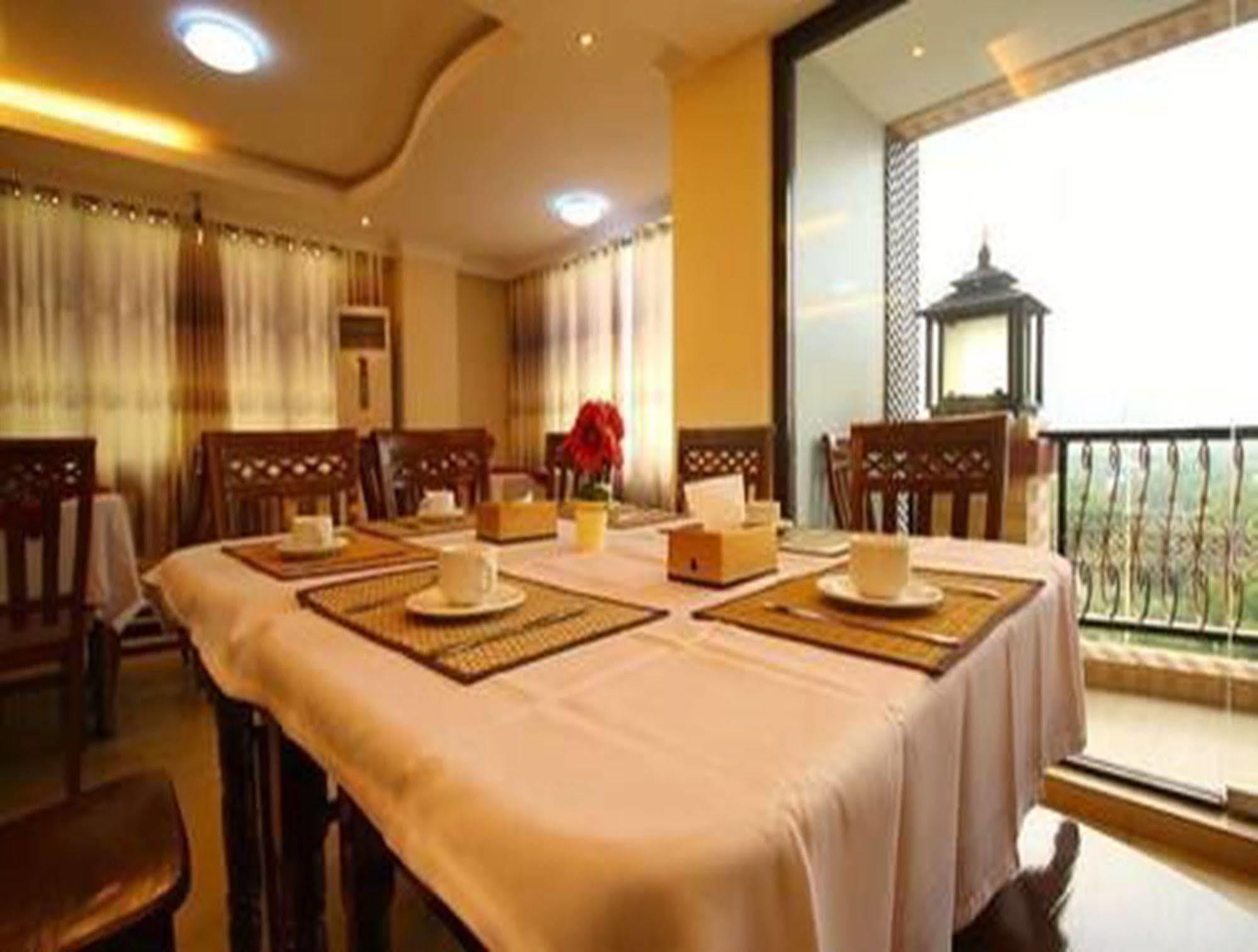 Hotel United Mandalay Bagian luar foto