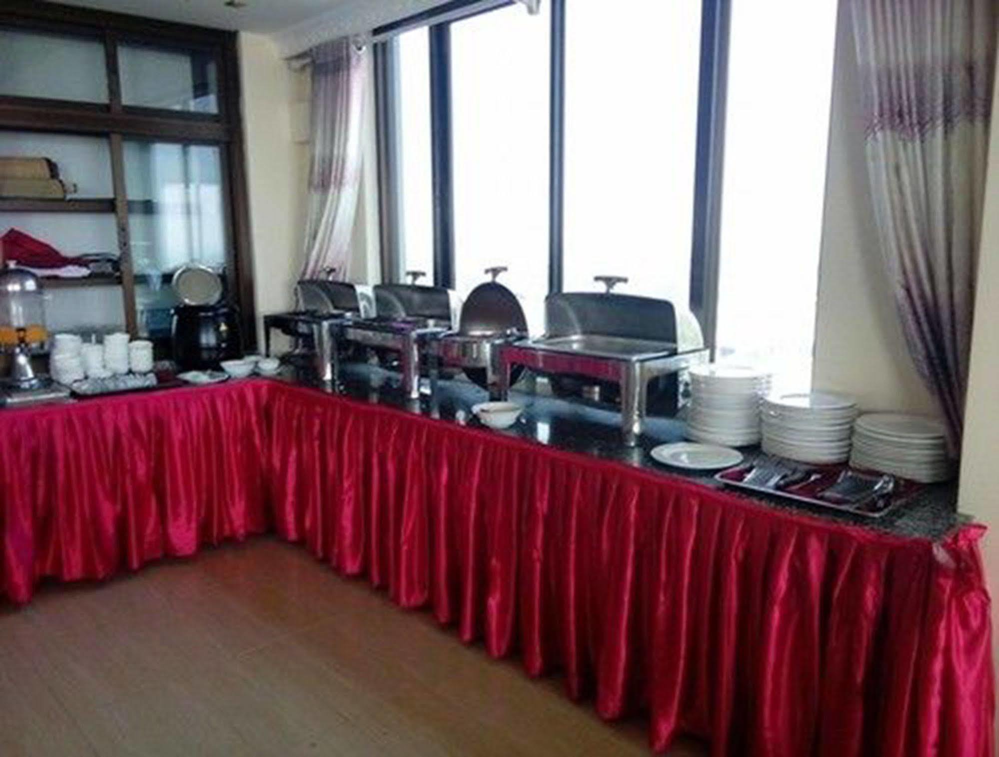 Hotel United Mandalay Bagian luar foto