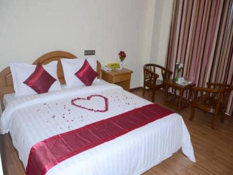 Hotel United Mandalay Bagian luar foto